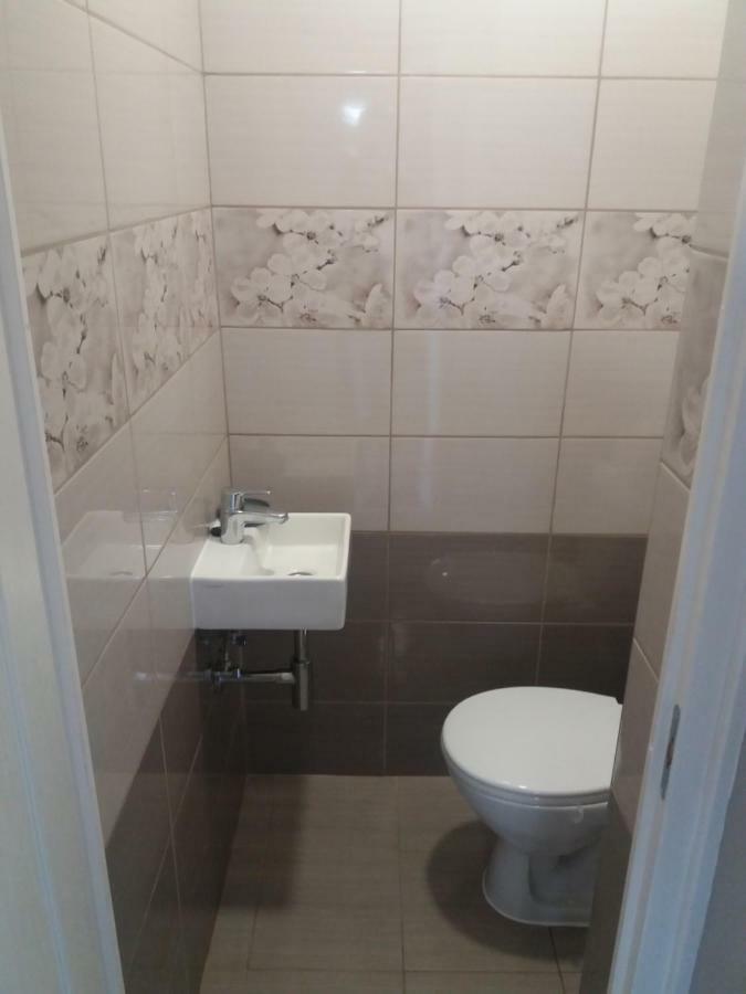 Neptun Apartman Domsod Eksteriør billede